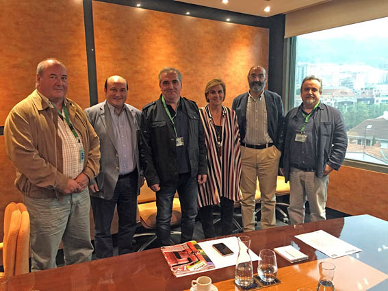 ENCUENTRO EN SABIN ETXEA REPRESENTANDO AL EMPRESARIADO DEL PRIMER SECTOR EN BIZKAIA